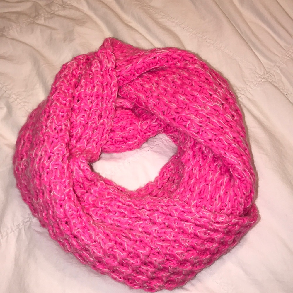 Abercrombie and Fitch Infinity Scarf